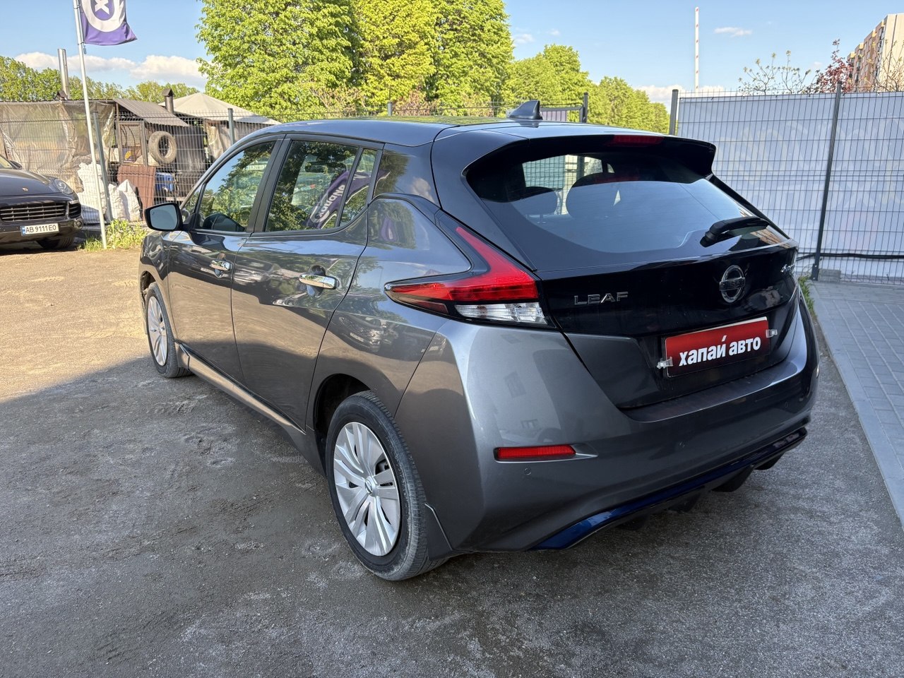 Nissan-14