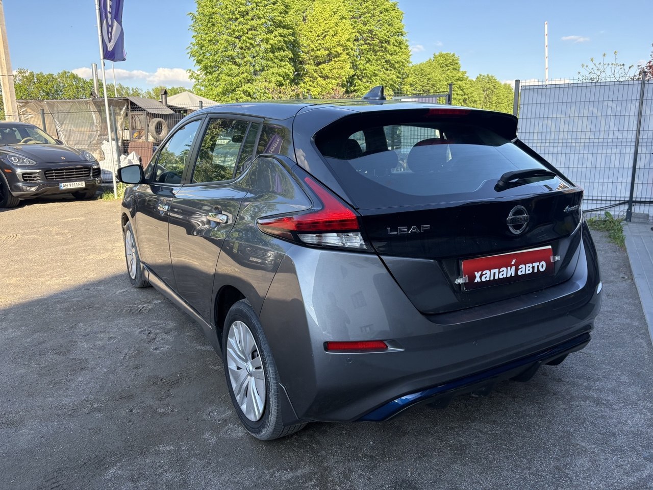 Nissan-4