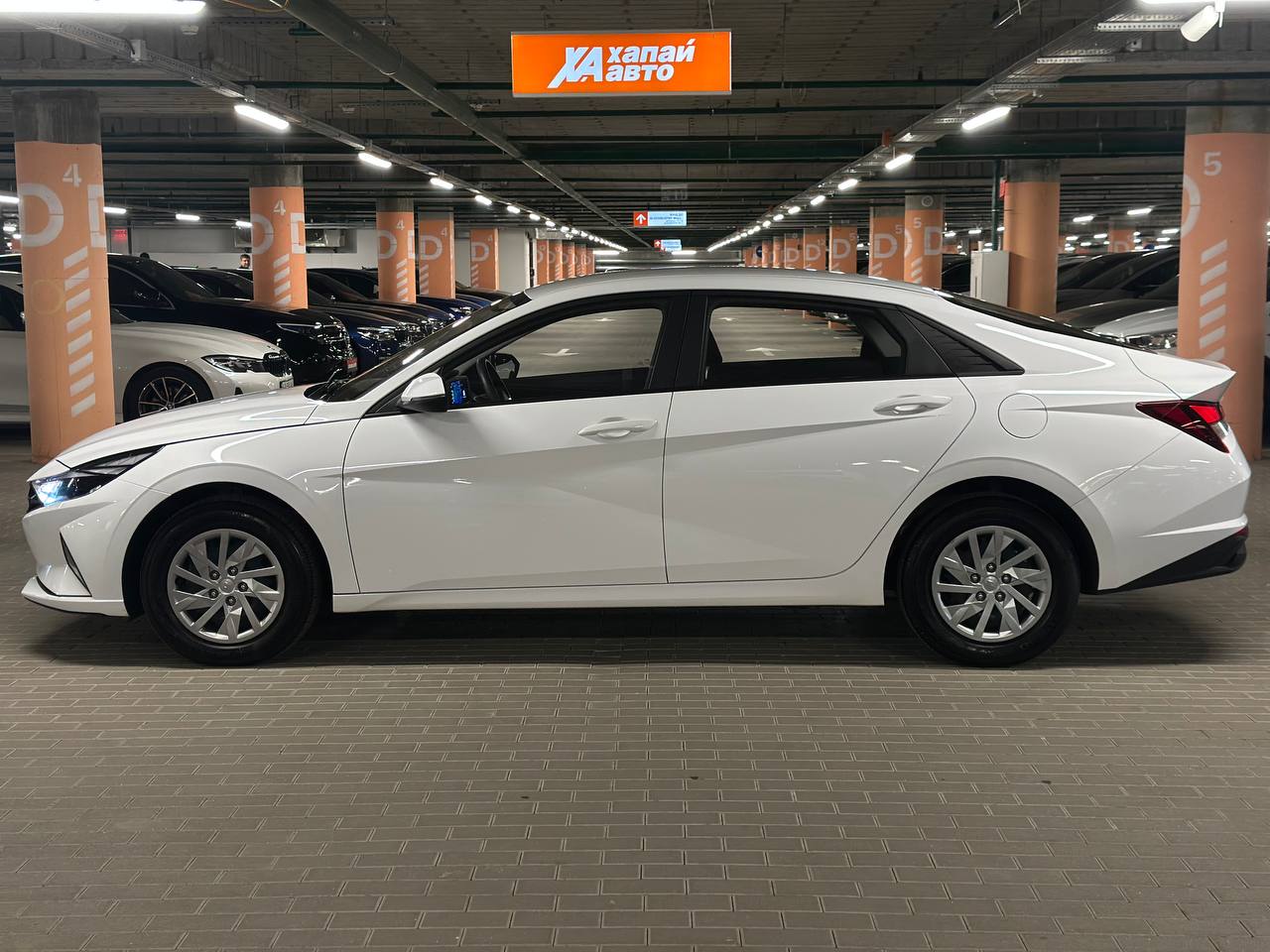 Hyundai-12