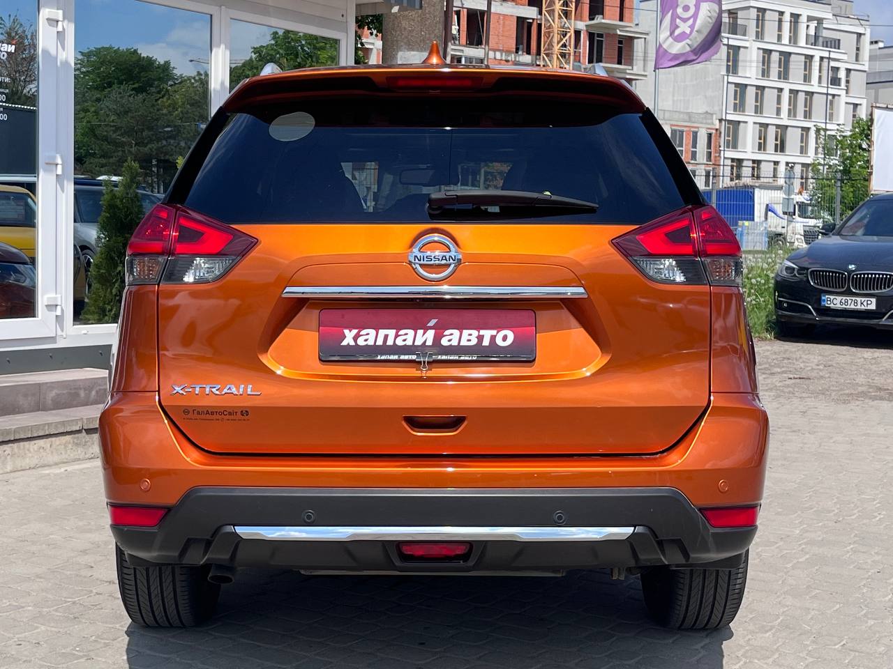 Nissan-4