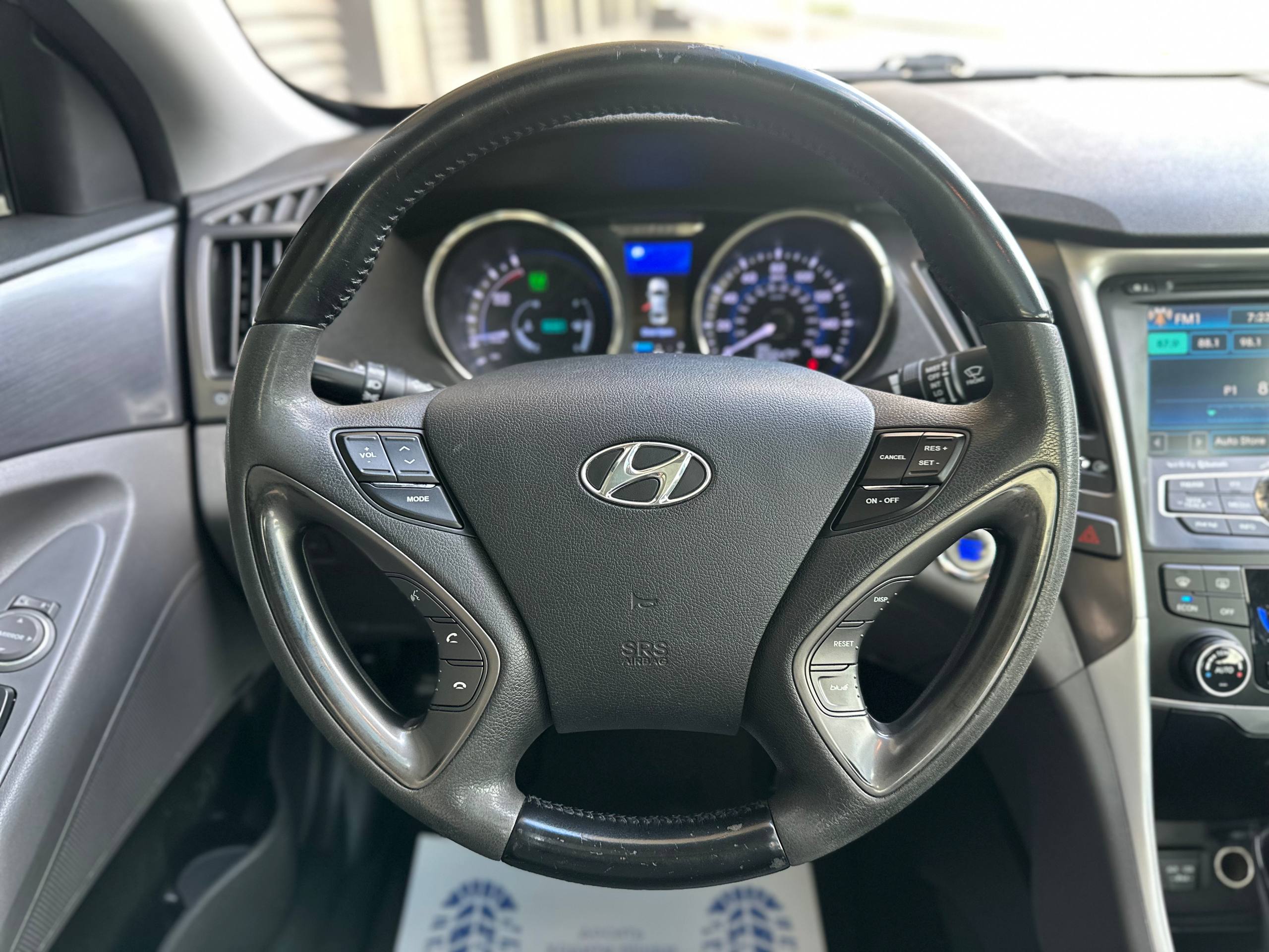 Hyundai-12