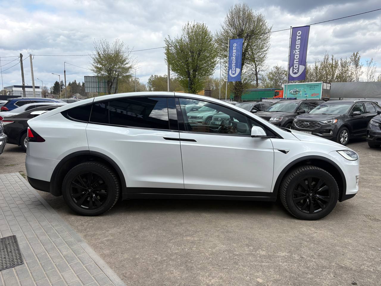 Tesla-16