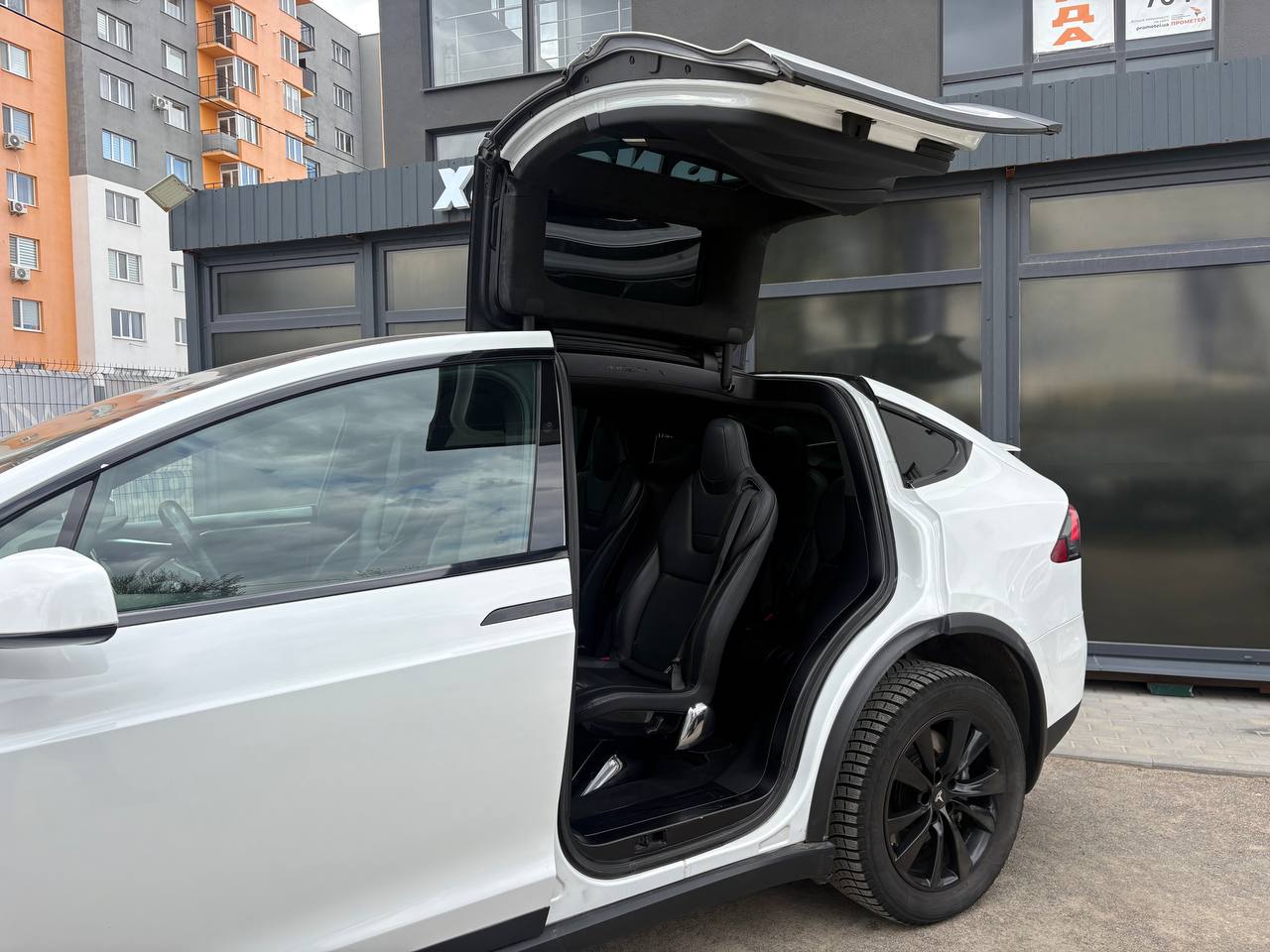 Tesla-3